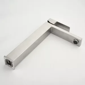 Single Handle  Bathroom  Sink Faucet with Large Spout